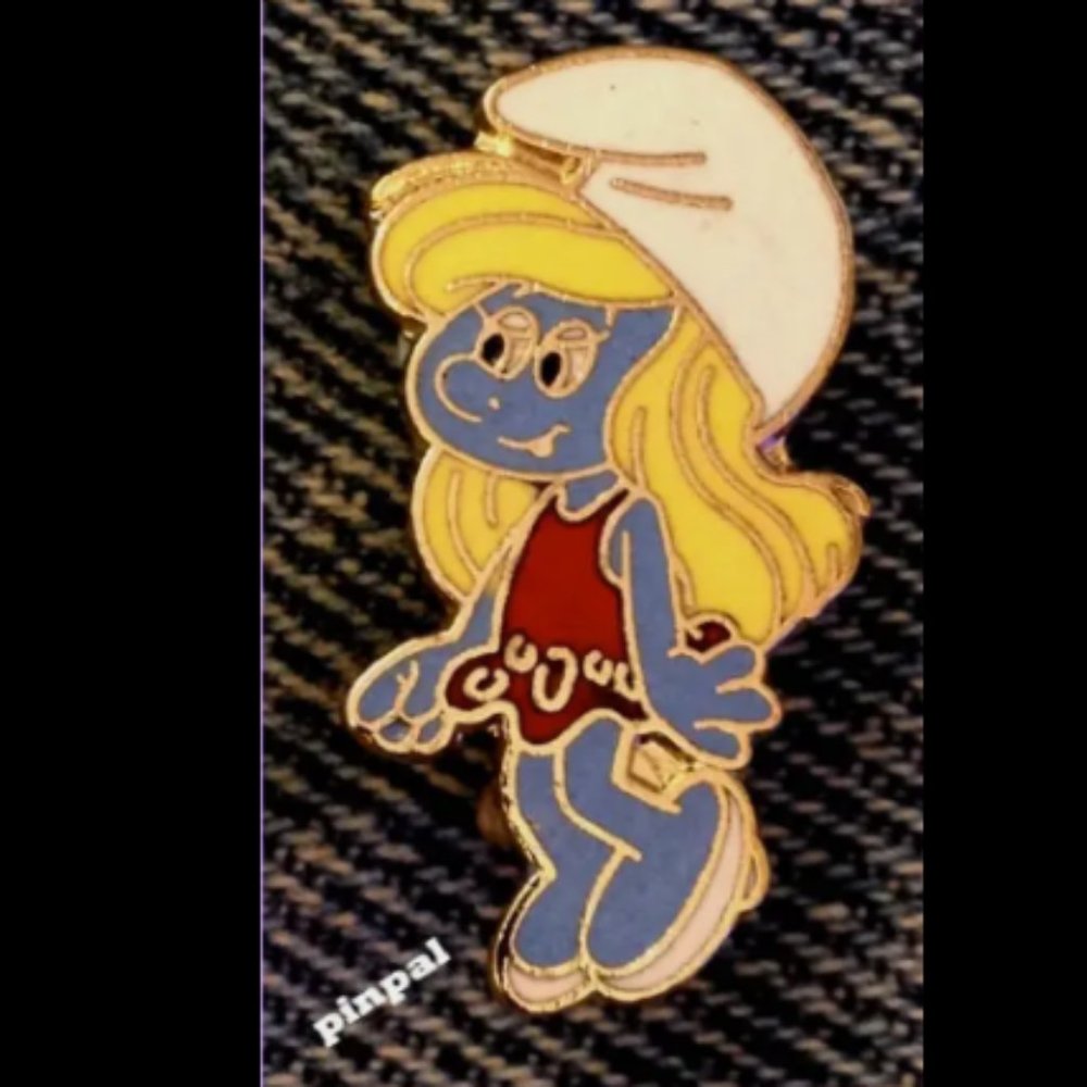 Smurf Brooch Pin by Peyo ~ Smurfette ~ Vintage 1980 ~ Cloisonne